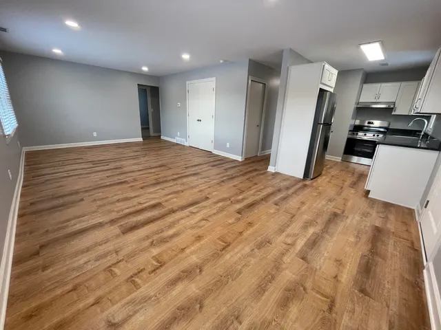 $2,300 | Undisclosed Address, Royal Oak, MI 48067