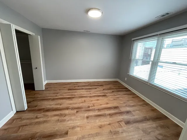 $2,300 | Undisclosed Address, Royal Oak, MI 48067