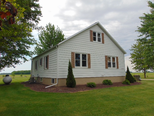 5700 East Tyler Road Ithaca, MI 48847 - Photo 5 of 74 1875458-4.JPG