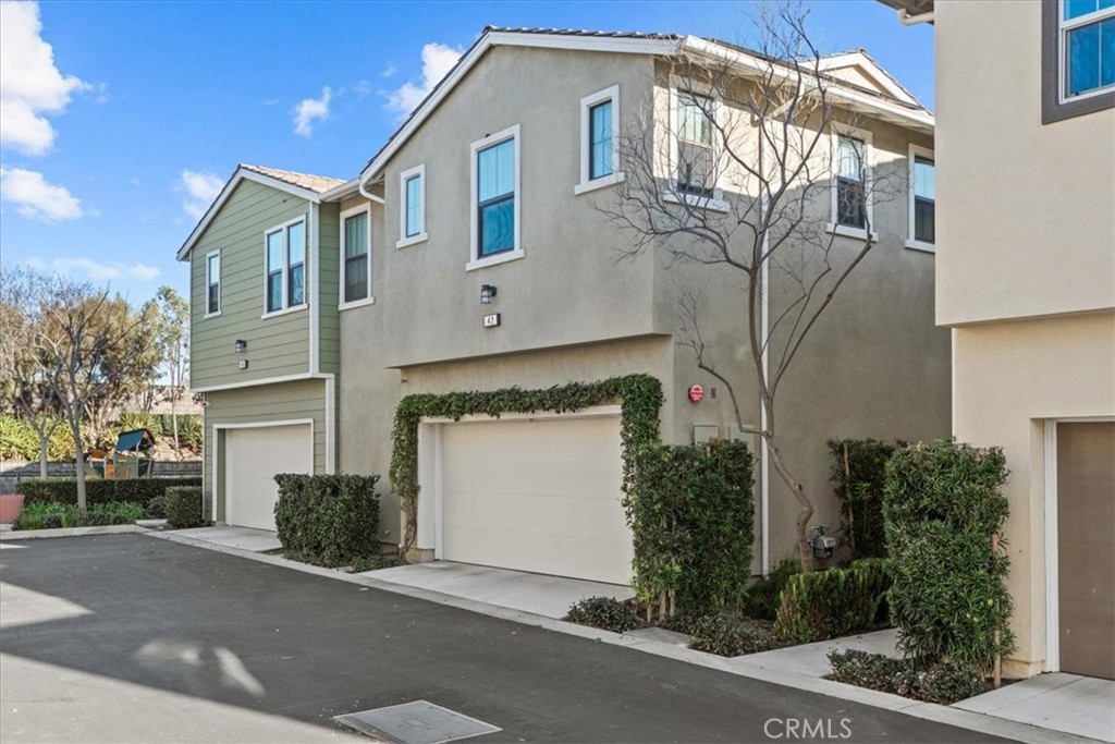 42 Concepcion Street Rancho Mission Viejo, CA 92694 - Photo 27 of 36 a front view of a house with a yard
