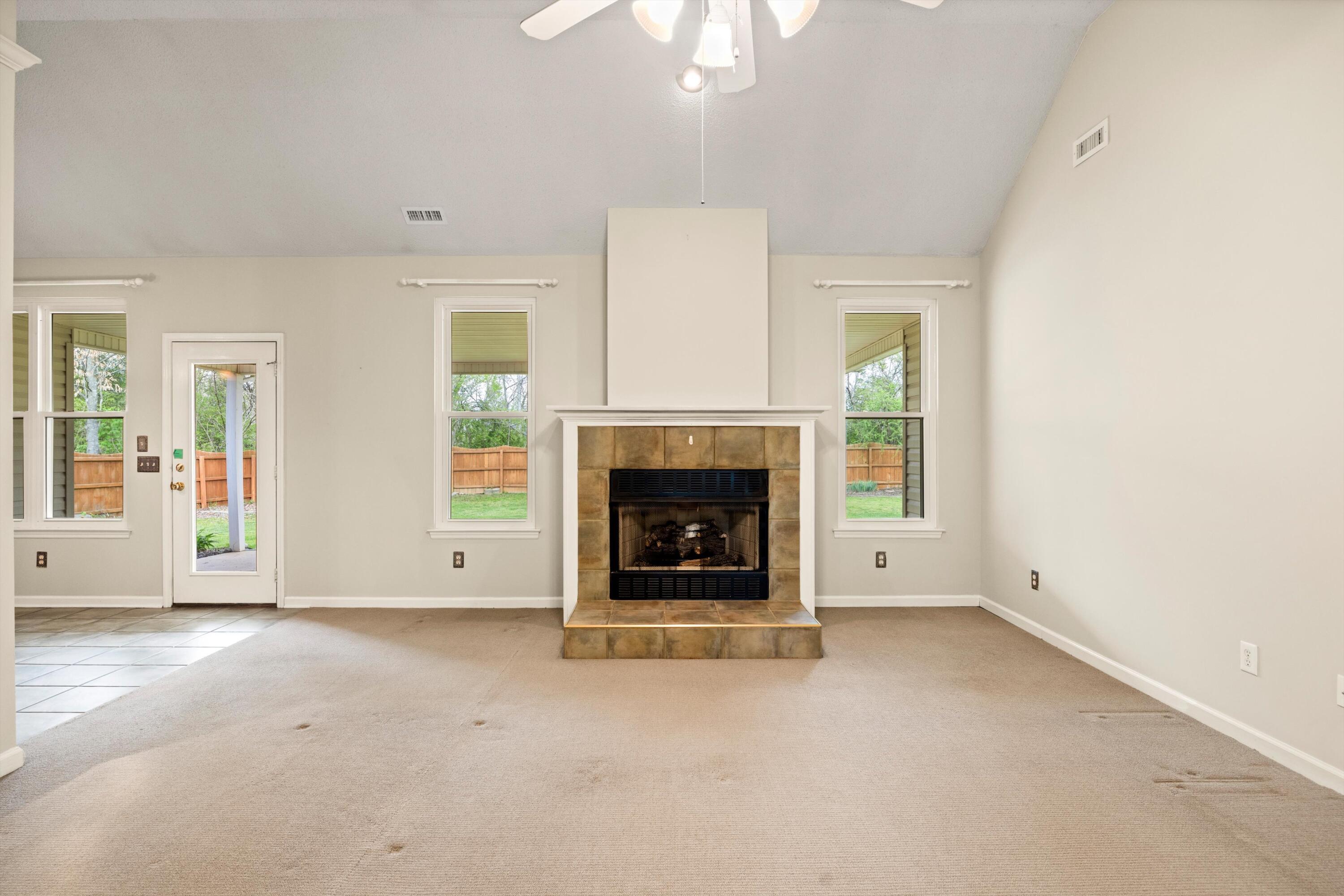 1621 Gunston Hall Road Hixson, TN 37343 - Photo 13 of 42 13-090A9995 (1)