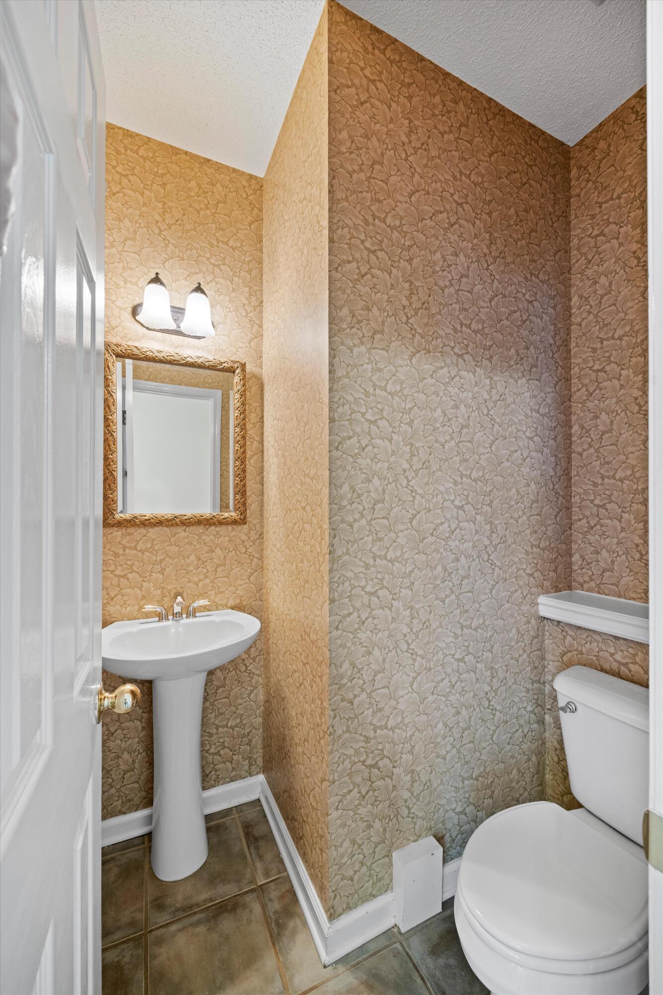 1621 Gunston Hall Road Hixson, TN 37343 - Photo 15 of 42 15-090A0086