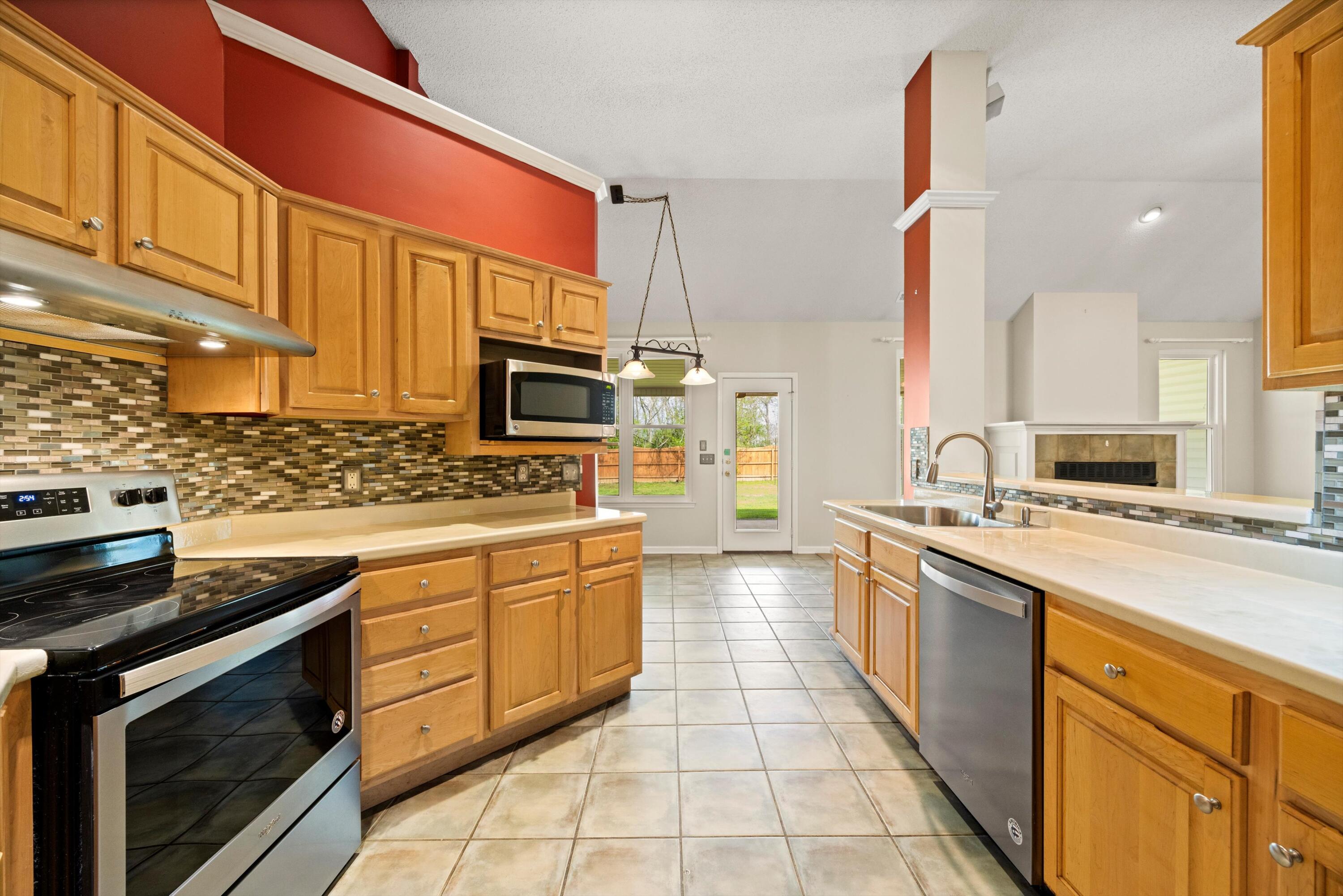 1621 Gunston Hall Road Hixson, TN 37343 - Photo 17 of 42 17-090A0036 (1)