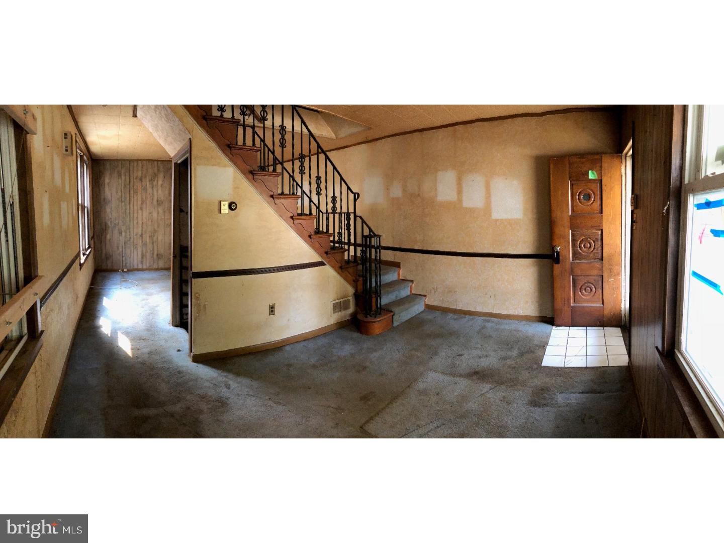 308 North Fairview Street Riverside, NJ 08075 - Photo 4 of 15 Family Room