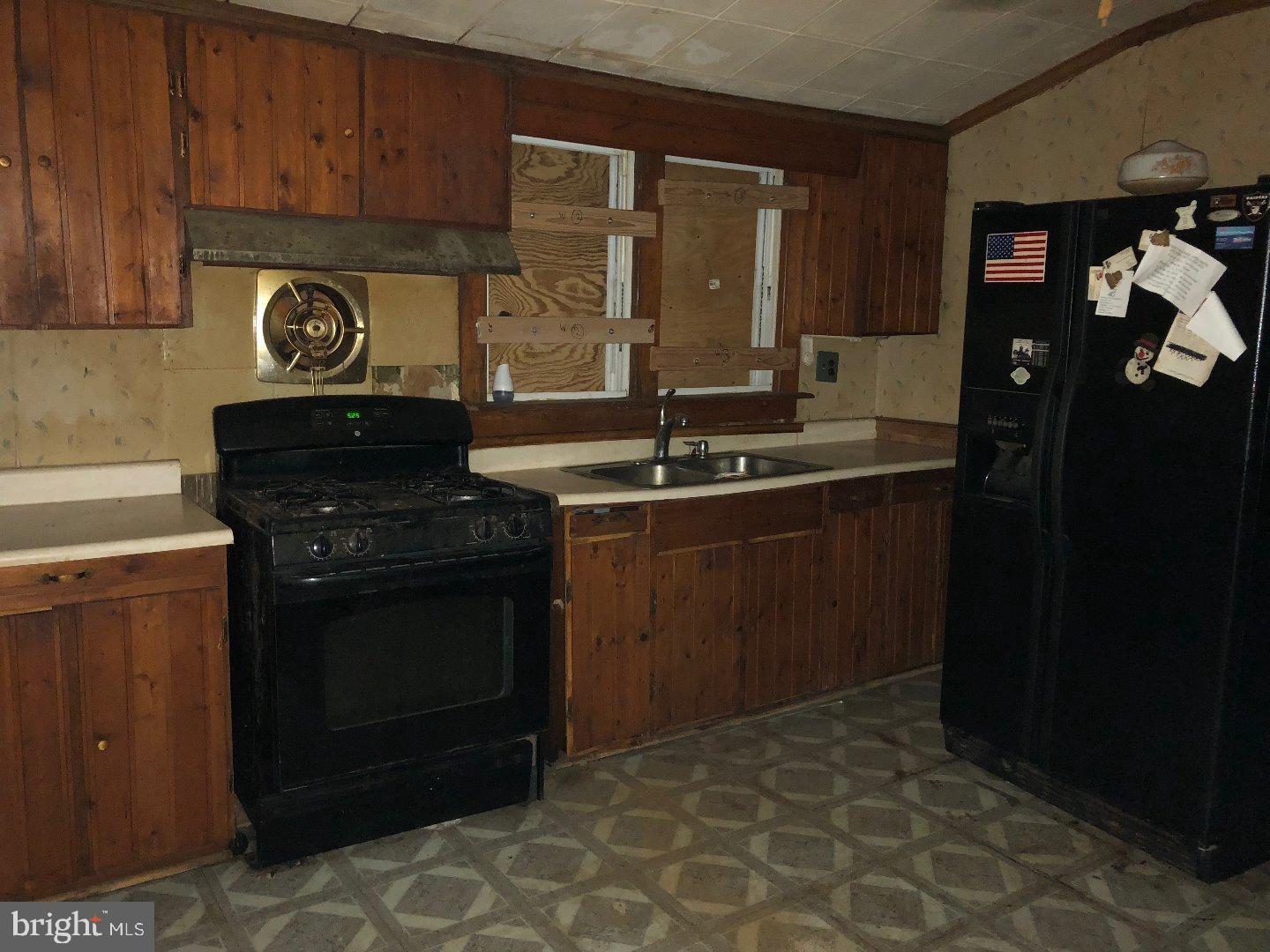 308 North Fairview Street Riverside, NJ 08075 - Photo 6 of 15 Kitchen