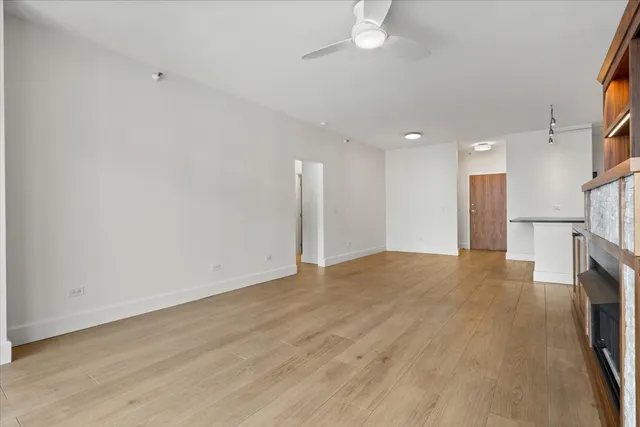 $625,000 | 435 West Erie Street, Unit 1106, Chicago, IL 60654