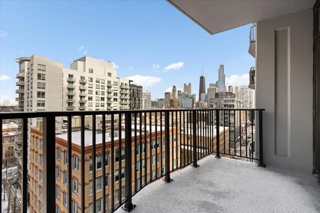 $625,000 | 435 West Erie Street, Unit 1106, Chicago, IL 60654