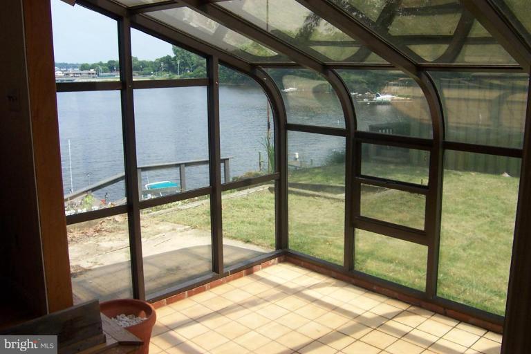 102 Ridge Road Riva, MD 21140 - Photo 5 of 8 Solarium