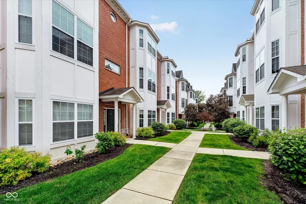 $499,900 | 856 South Park Trail Drive, Carmel, IN 46032