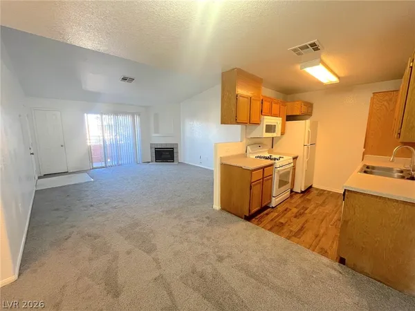 $1,050 | 4730 East Craig Road, Unit 2113, Las Vegas, NV 89115