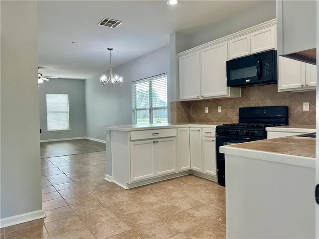 $1,850 | 20073 Scarlett Lane, Ponchatoula, LA 70454