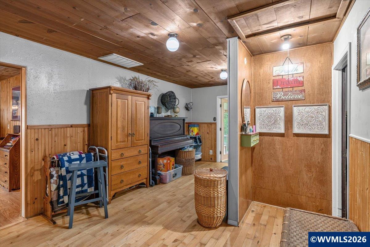 22606 Milk Ranch Road Scotts Mills, OR 97375 - Photo 18 of 29