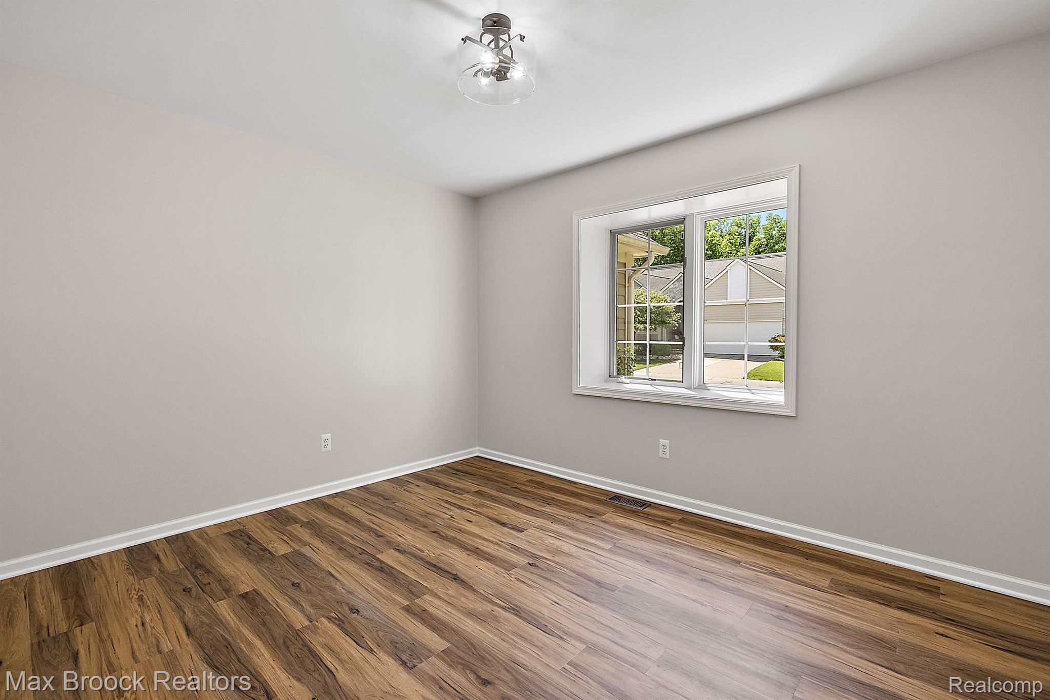 3205 Topview Court Rochester, MI 48309 - Photo 11 of 26 Office
