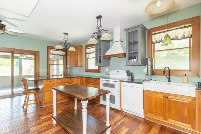 $699,900 | 5587 East 400S, Greenfield, IN 46140