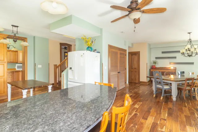 $699,900 | 5587 East 400S, Greenfield, IN 46140