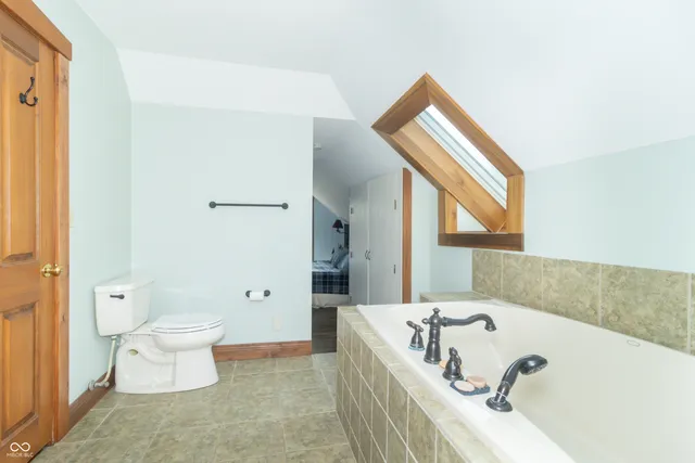 $699,900 | 5587 East 400S, Greenfield, IN 46140