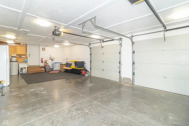 $699,900 | 5587 East 400S, Greenfield, IN 46140