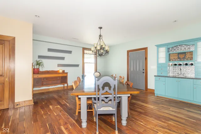 $699,900 | 5587 East 400S, Greenfield, IN 46140