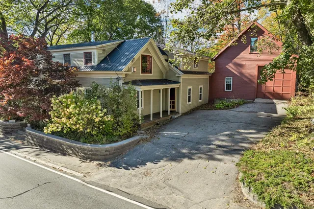 $629,000 | 108 Center Street, Wolfeboro, NH 03894