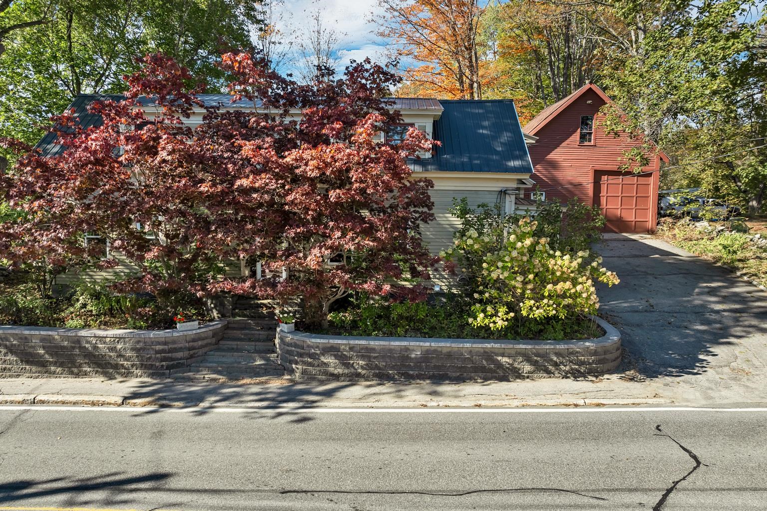 108 Center Street Wolfeboro, NH 03894 - Photo 2 of 55