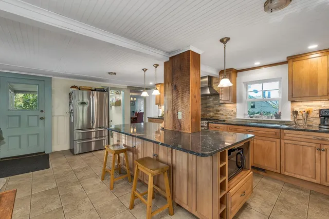 $629,000 | 108 Center Street, Wolfeboro, NH 03894