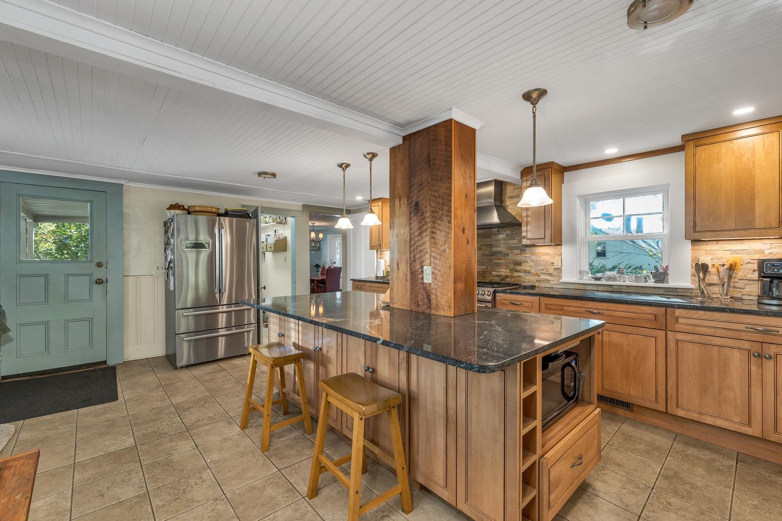 108 Center Street Wolfeboro, NH 03894 - Photo 23 of 55