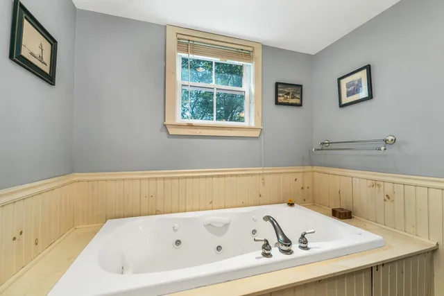 $629,000 | 108 Center Street, Wolfeboro, NH 03894