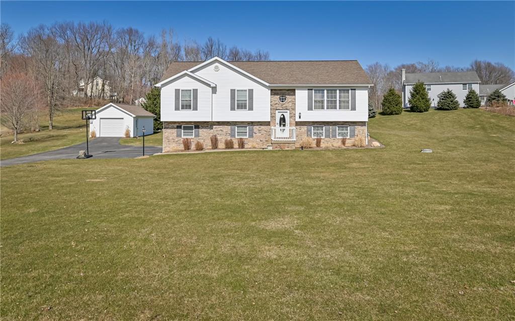 286 Cranberry Road Grove City, PA 16127 - Photo 1 of 25 Gallery Image 1