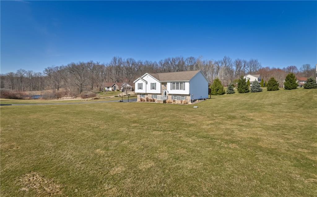 286 Cranberry Road Grove City, PA 16127 - Photo 2 of 25 Gallery Image 2