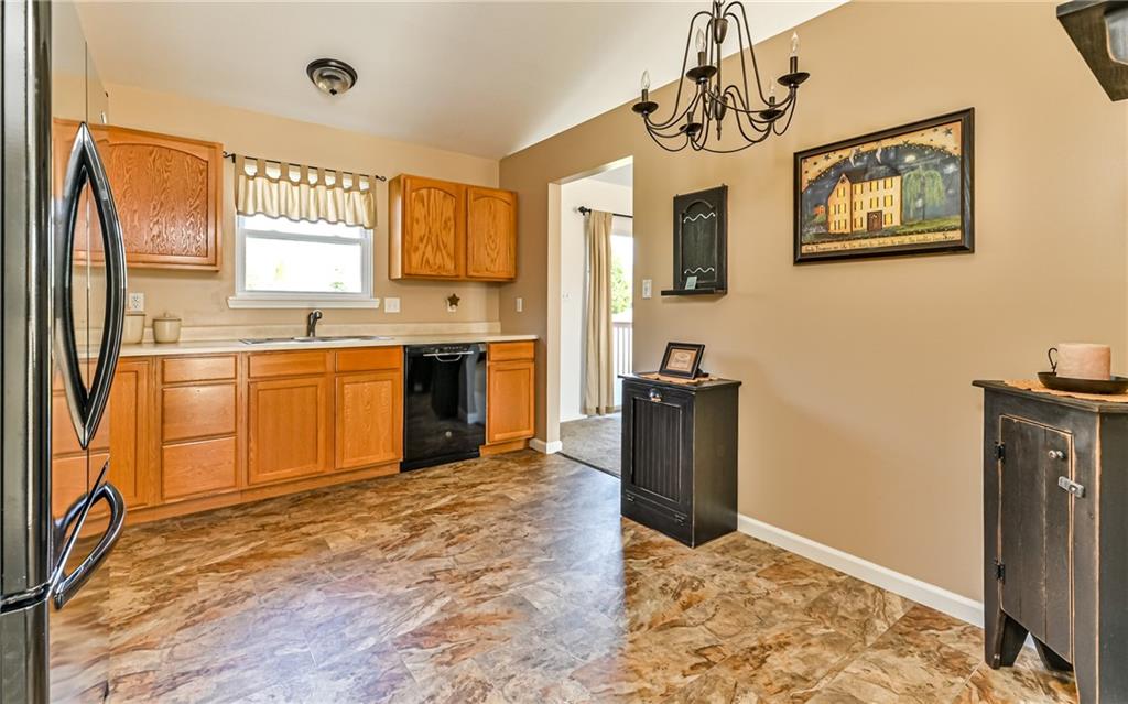 286 Cranberry Road Grove City, PA 16127 - Photo 14 of 25 Gallery Image 14