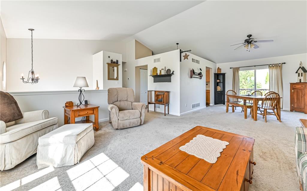 286 Cranberry Road Grove City, PA 16127 - Photo 5 of 25 Gallery Image 5