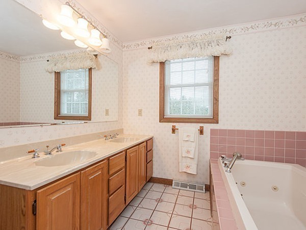 4 Allen Road Rochester, MA 02770 - Photo 17 of 29