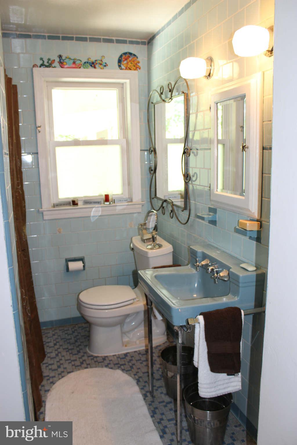 6 Sheridan Road Arnold, MD 21012 - Photo 13 of 15 Bath