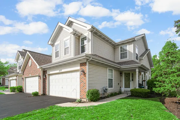 $345,000 | 2117 Peach Tree Lane, Unit 2117, Algonquin, IL 60102