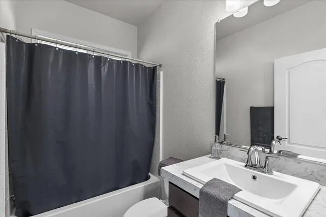 $229,000 | 4399 Aplicella Court, Unit 75, Manteca, CA 95337