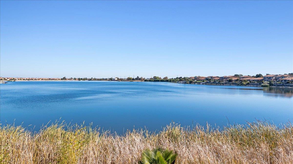 4399 Aplicella Court, Unit 75 Manteca, CA 95337 - Photo 6 of 30 a view of a ocean with beach