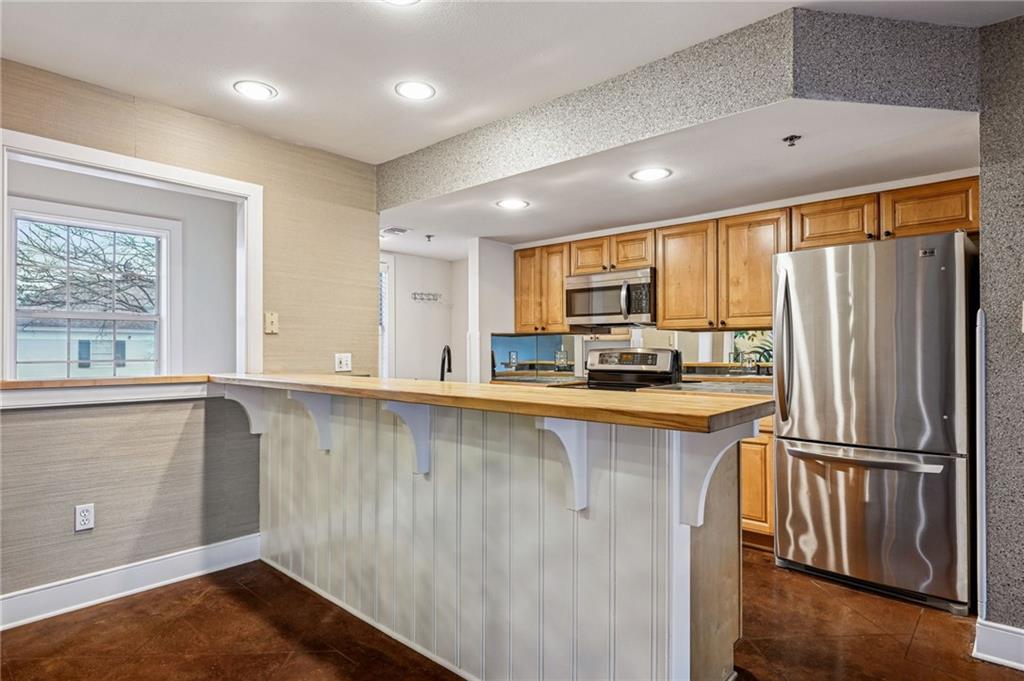 635 Lafitte Street, Unit 4 Mandeville, LA 70448 - Photo 16 of 24