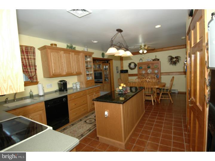 19 Island Road Jobstown, NJ 08041 - Photo 4 of 25 Kitchen