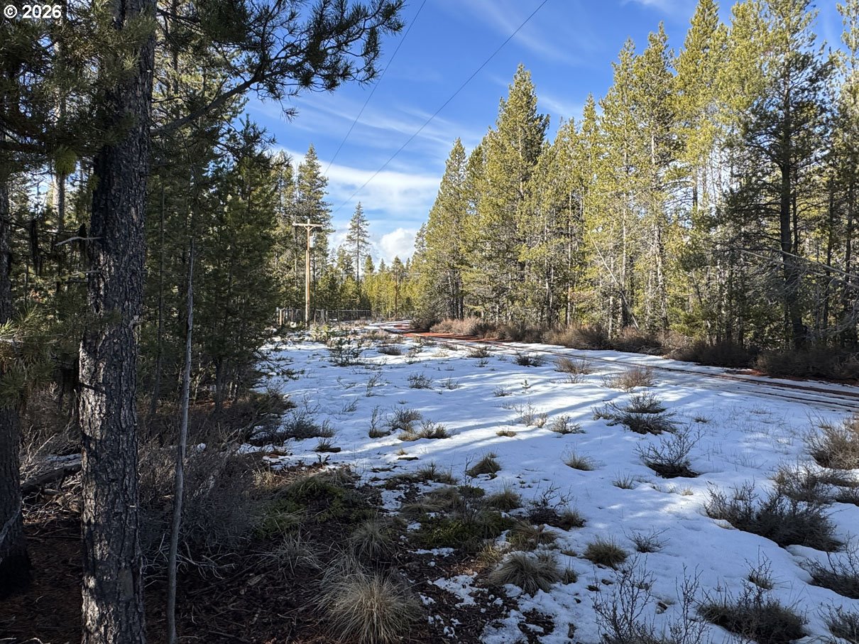 Keyser Circle, Unit 28 Chiloquin, OR 97624 - Photo 24 of 32 a view of dirt road with a building in the background