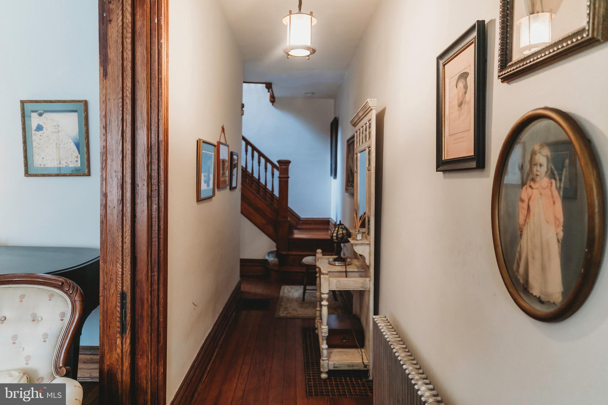 551 West Lemon Street Lancaster, PA 17603 - Photo 4 of 55