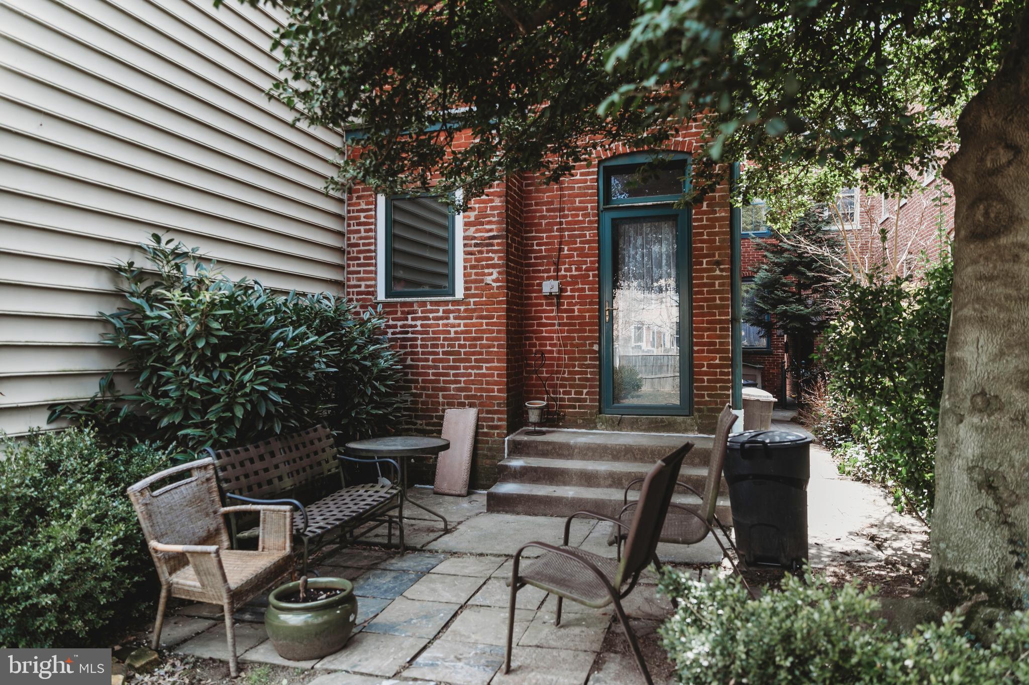 551 West Lemon Street Lancaster, PA 17603 - Photo 53 of 55 back patio sitting area.