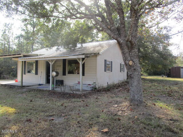 8316 Nutbank Road Moss Point, MS 39562 - Photo 1 of 10 Tammy & Nutbank 006
