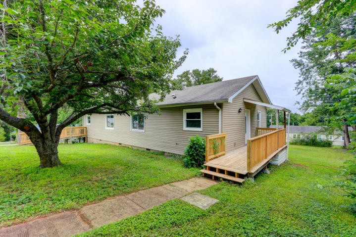 176 Warrior Circle Oak Ridge, TN 37830 - Photo 10 of 12 Gallery Image 10