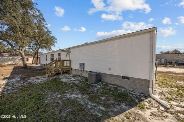 $199,000 | 955 Pineclair Drive Southwest, Calabash, NC 28467