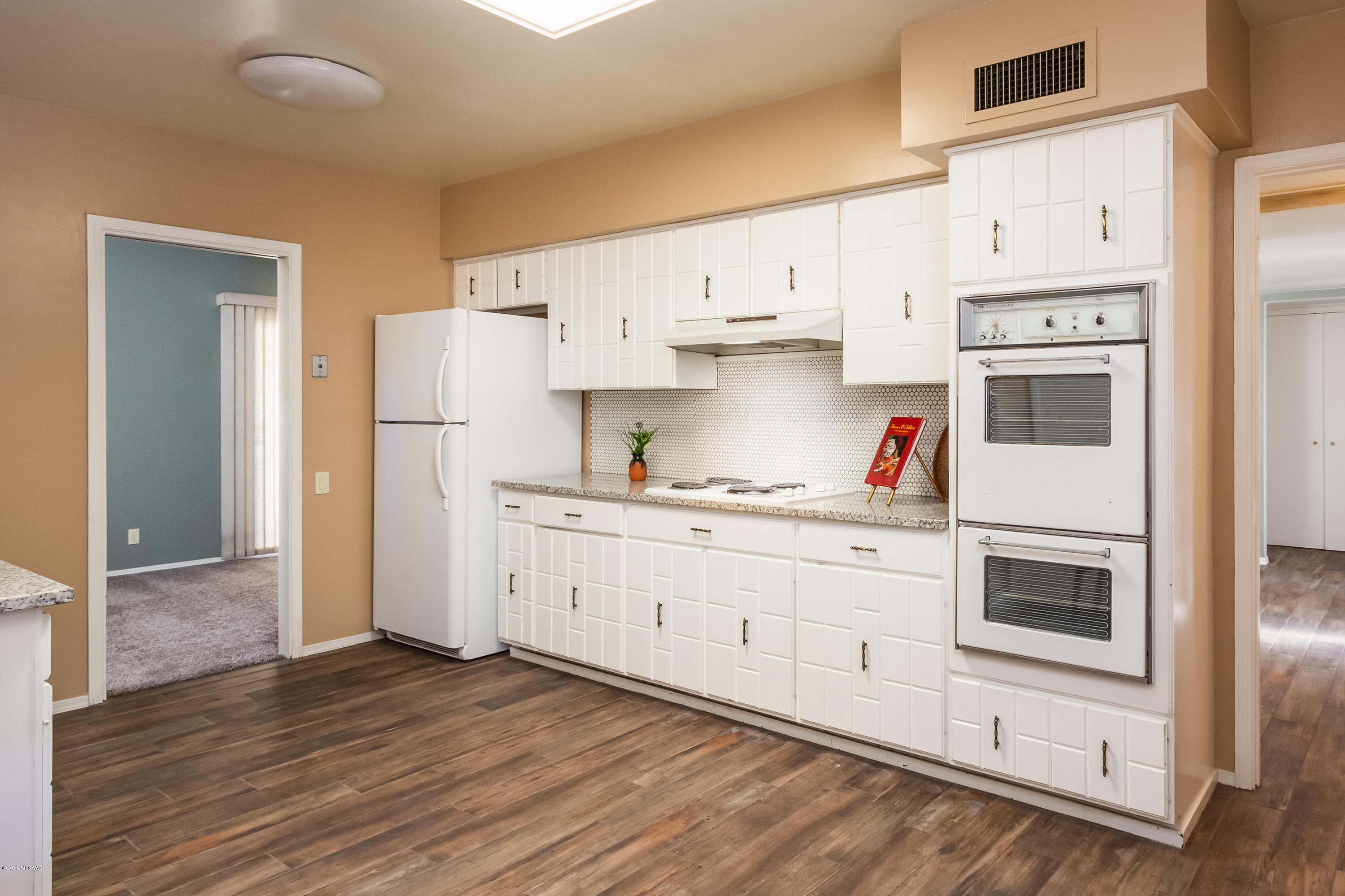 6100 North Oracle Road, Unit 6 Tucson, AZ 85704 - Photo 7 of 25