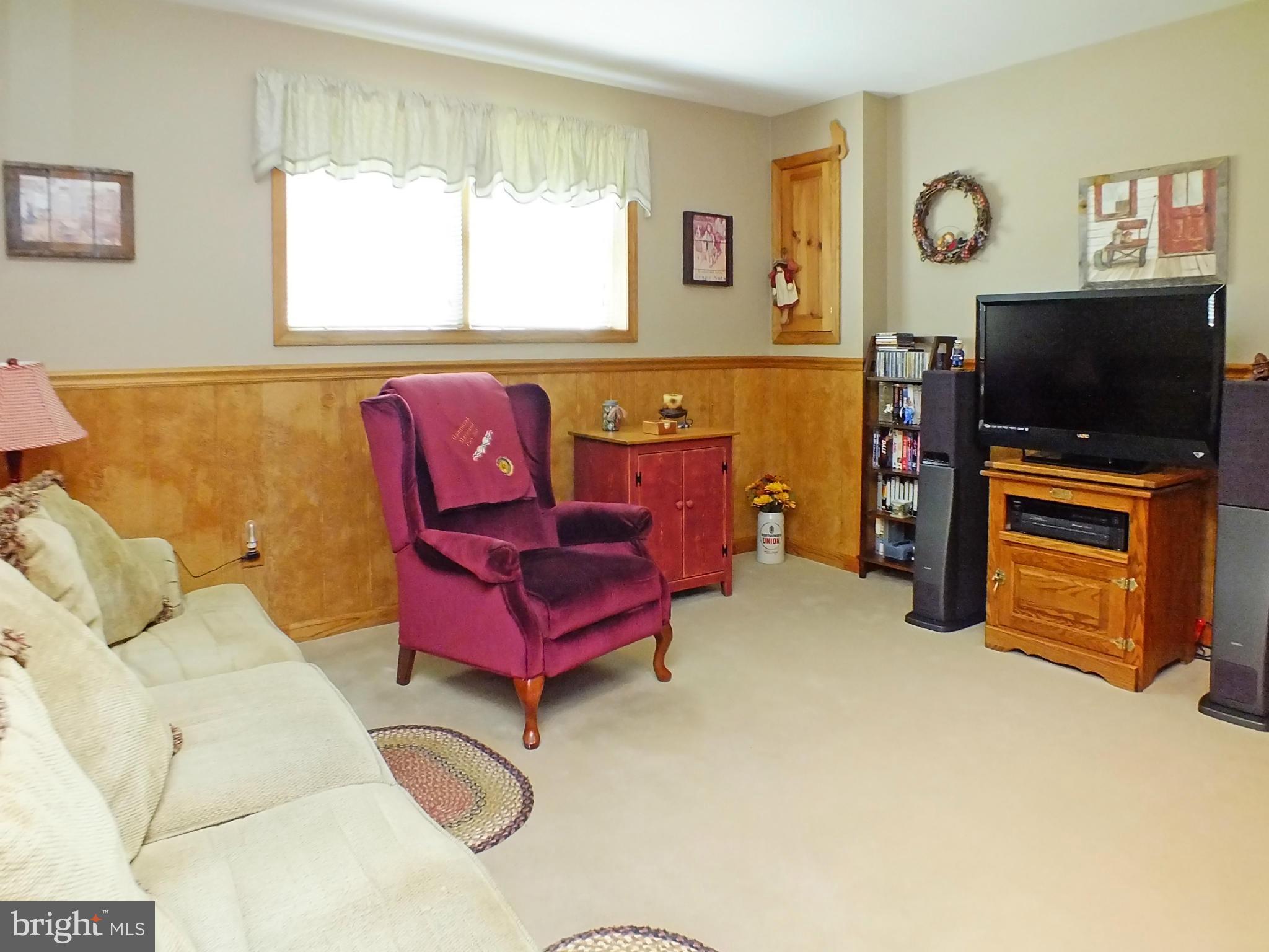 2928 Michelle Road Manchester, MD 21102 - Photo 18 of 30 Family Room, View 2