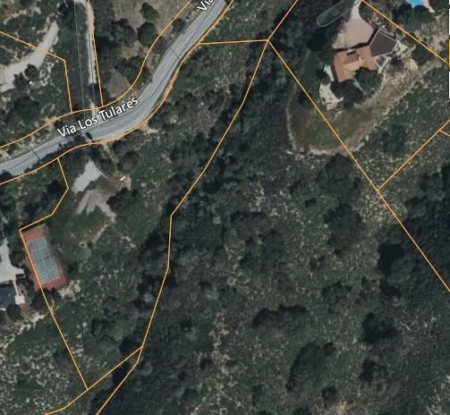 a view of a tennis court