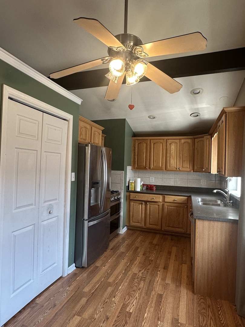 11024 Mason Avenue Chicago Ridge, IL 60415 - Photo 3 of 14 Gallery Image 3
