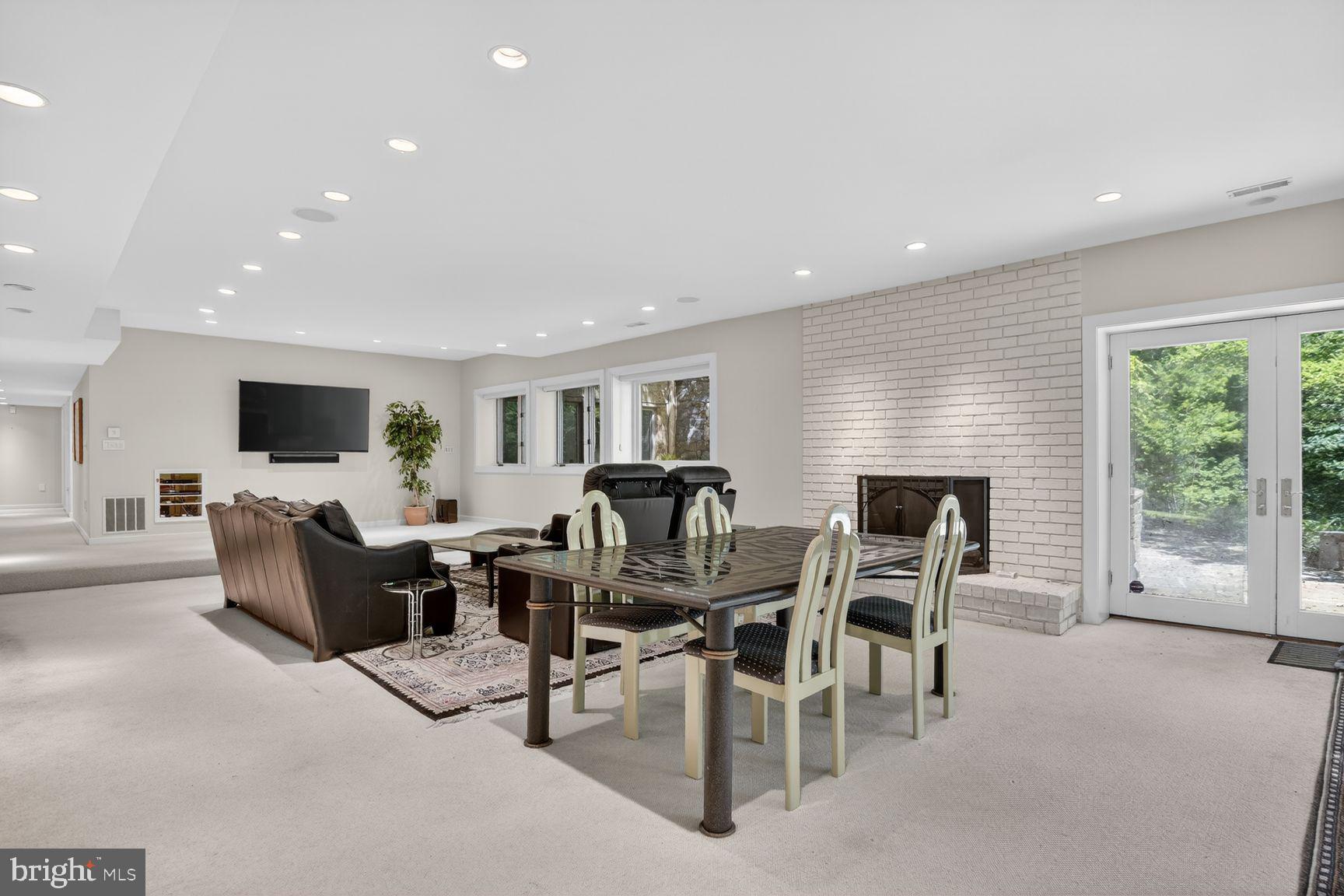 10801 Balantre Lane Potomac, MD 20854 - Photo 47 of 71