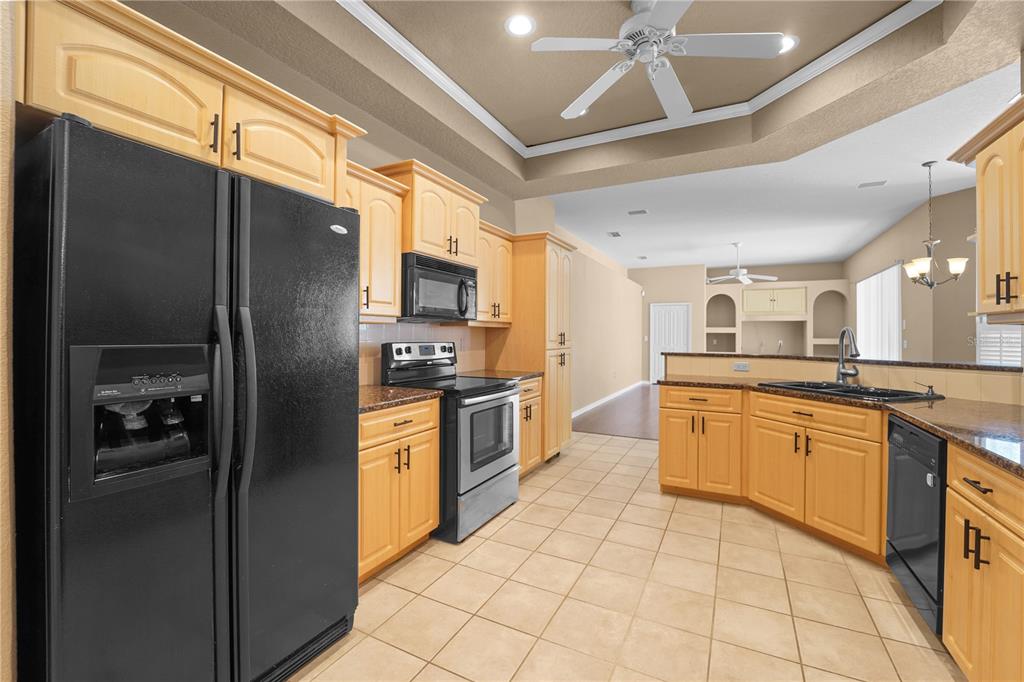 9183 Nightingale Road Weeki Wachee, FL 34613 - Photo 12 of 32